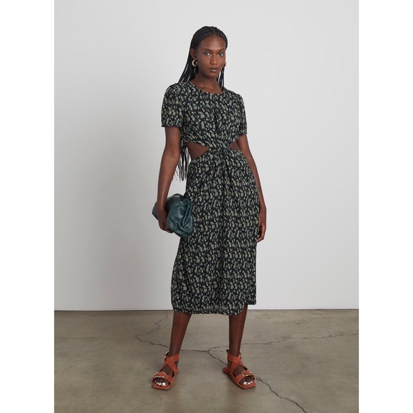 Who What Wear Plisse Collection NWT Drew Cutout Twist MIDI Dress Daisy Floral M - Picture 4 of 16